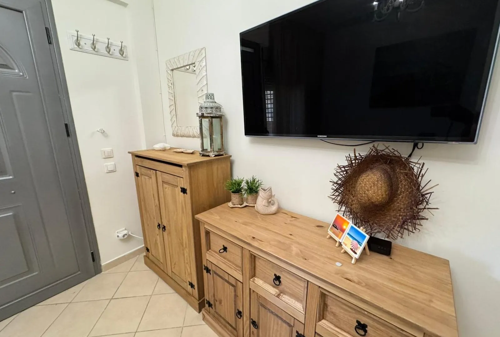 Raya Apartments Siviri Garden 0*,